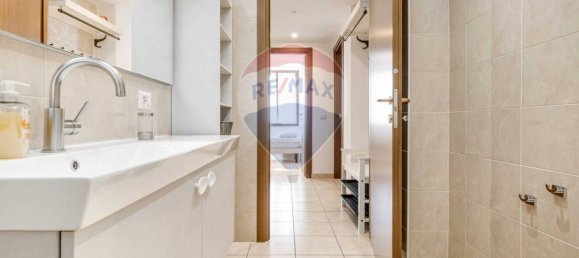 Apartamento de 2 dormitorios en Castellanza, Italy No. 309413 12