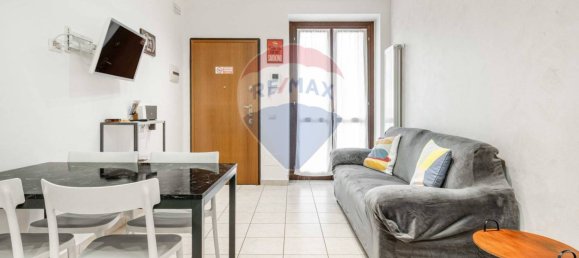 Apartamento de 2 dormitorios en Castellanza, Italy No. 309413 5