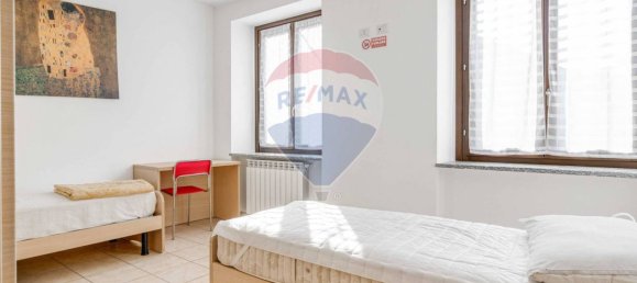 Apartamento de 2 dormitorios en Castellanza, Italy No. 309413 7