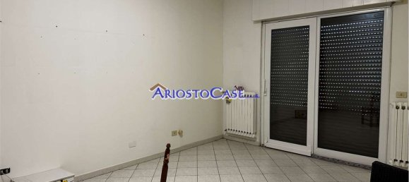 Квартира с 2 комнатами в Феррара, Италия № 11072 2