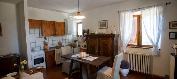 22 rooms House in Trequanda, Italy No. 45959 5