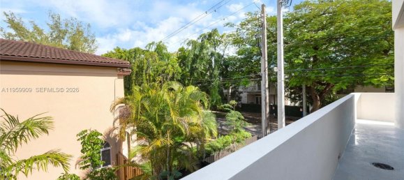 3 bedrooms Duplex for sale in Miami, Miami-Dade, Florida, USA № 615135 3