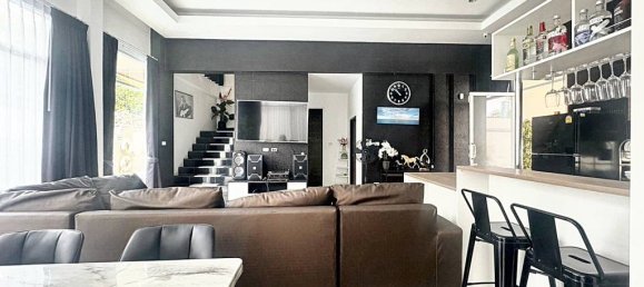 4 chambres Maison à Pattaya, Thailand No. 13089 9