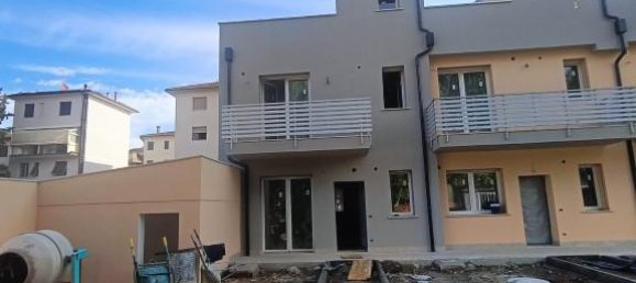 Дом с 4 комнатами в Сан Джованни Вальдарно, Италия № 235429 7