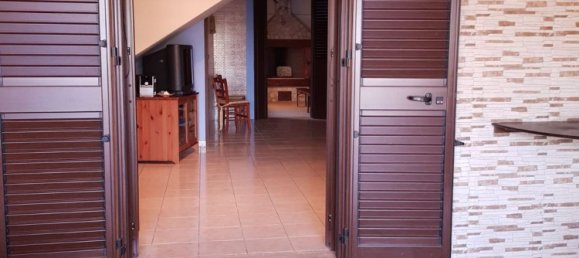 4-salle Appartement à Torchiarolo, Italy No. 86945 12