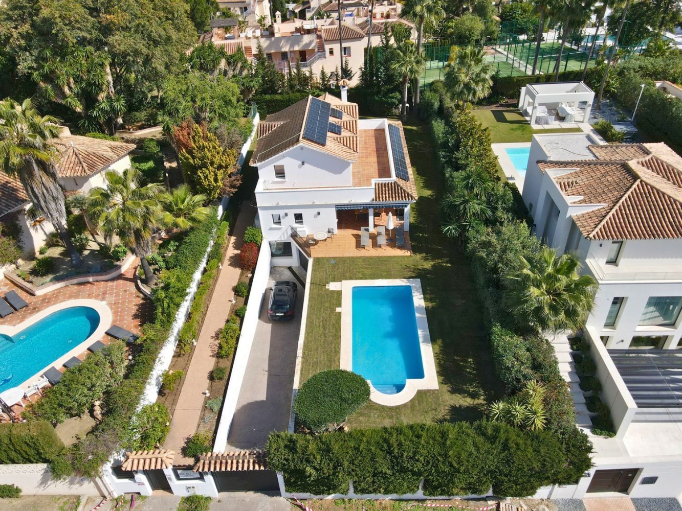 4 Schlafzimmer Villa in Marbella, Spain, Nr. 44493