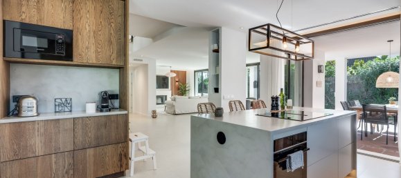 4 Schlafzimmer Villa in Marbella, Spain, Nr. 44493 14