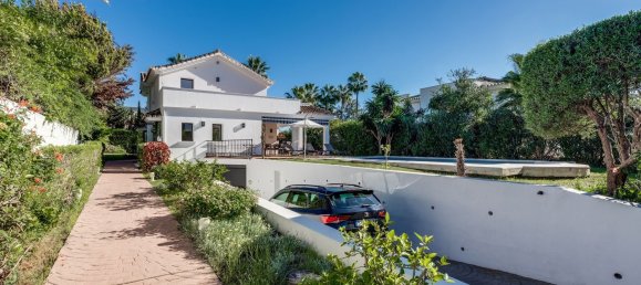4 Schlafzimmer Villa in Marbella, Spain, Nr. 44493 11