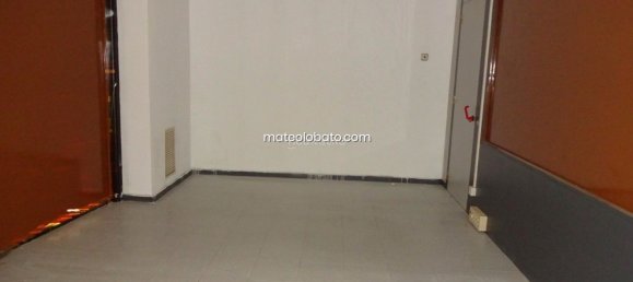 300m² Commercial property in Mataro, Spain No. 39558 3
