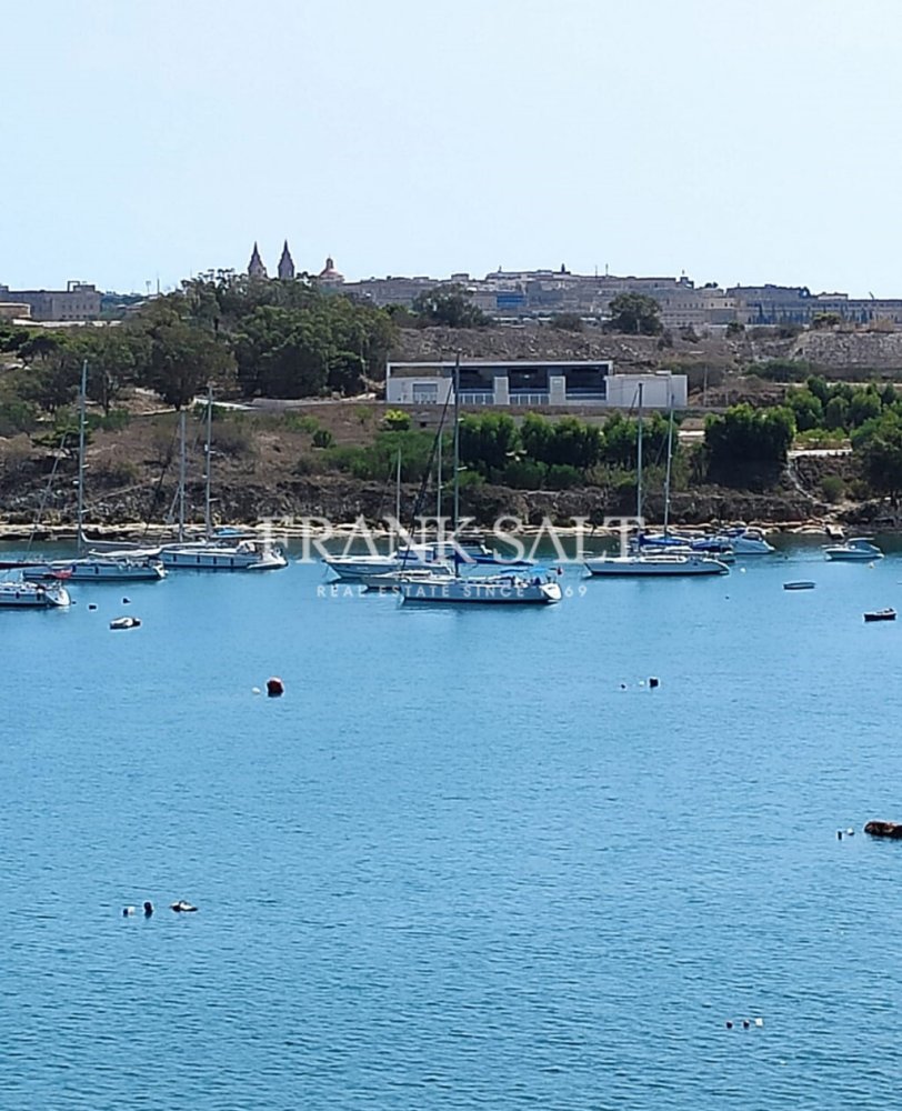 Oficina en Sliema, Malta 137 m² No. 12423