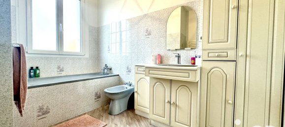 2 bedrooms Apartment in Saint-Avertin, France No. 158774 21