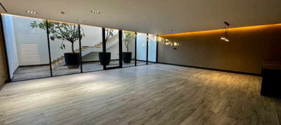 Вилла с 7 спальнями в Дубай, ОАЭ № 38090 6