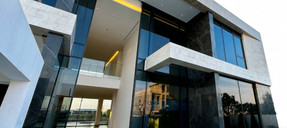 Вилла с 7 спальнями в Дубай, ОАЭ № 38090 2