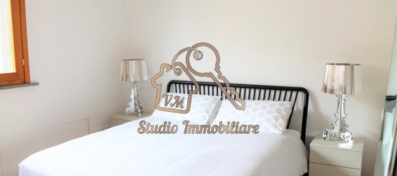 Квартира с 3 комнатами в Рим, Италия № 233180 14