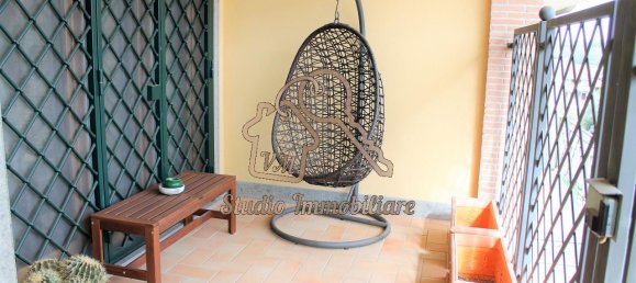 Квартира с 3 комнатами в Рим, Италия № 233180 6