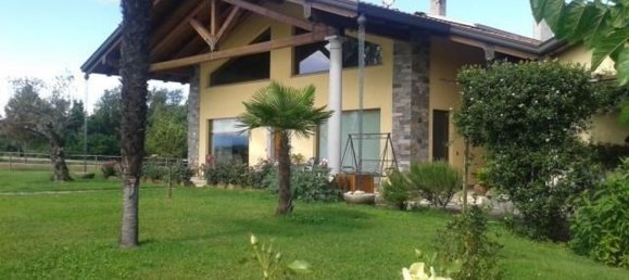 Villa de 5 divisões em Bellinzago Novarese, Italy N.º 210715 19