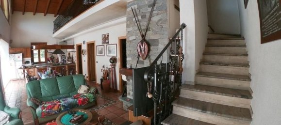 Villa de 5 divisões em Bellinzago Novarese, Italy N.º 210715 27