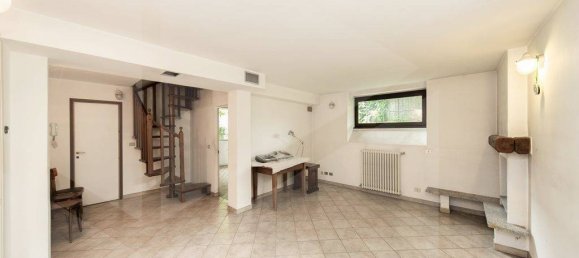 Дом с 3 комнатами в Монца, Италия № 26627 27