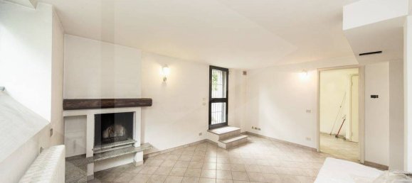 Дом с 3 комнатами в Монца, Италия № 26627 30