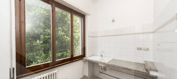 Дом с 3 комнатами в Монца, Италия № 26627 5