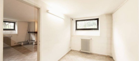 Дом с 3 комнатами в Монца, Италия № 26627 20