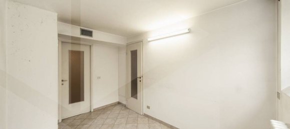 Дом с 3 комнатами в Монца, Италия № 26627 22