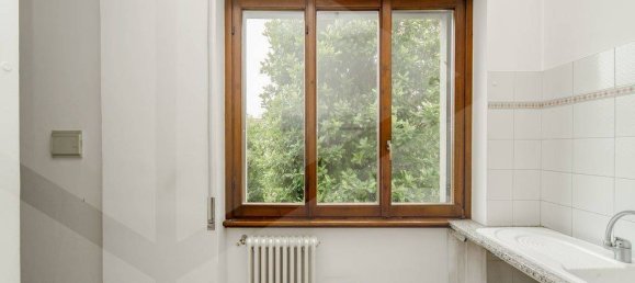 Дом с 3 комнатами в Монца, Италия № 26627 6