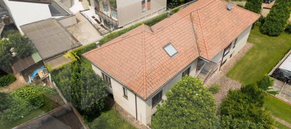 Дом с 3 комнатами в Монца, Италия № 26627 43