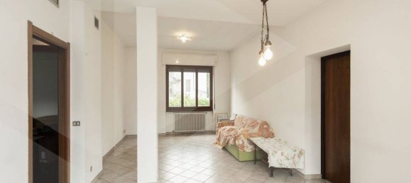 Дом с 3 комнатами в Монца, Италия № 26627 7