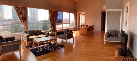 3 bedrooms Penthouse in Khlong San, Thailand No. 5042 4