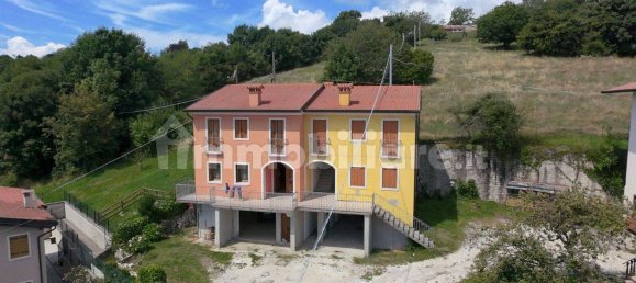 3 bedrooms Apartment in Lusiana Conco, Italy No. 293867 4