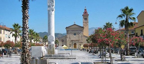 2 rooms Commercial property in Carrara, Italy No. 221854 7