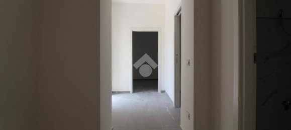 Apartamento de 2 dormitorios en Casagiove, Italy No. 300432 5