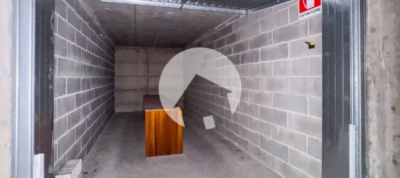 Oficina en Reggio Emilia, Italy 195 m² No. 264240 24