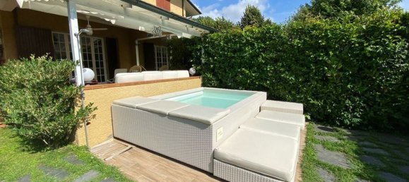 6 rooms House in Forte dei Marmi, Italy No. 37171 6