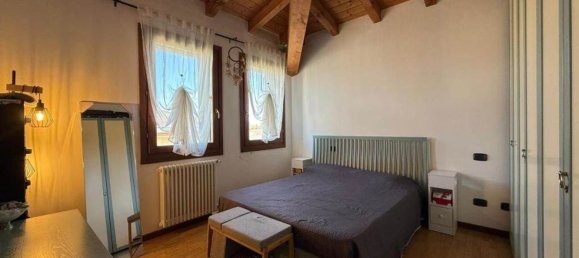 4 bedrooms Apartment in Pojana Maggiore, Italy No. 349326 11