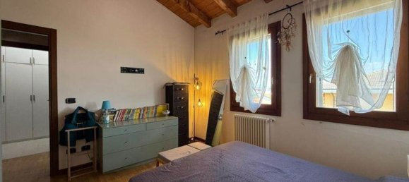 4 bedrooms Apartment in Pojana Maggiore, Italy No. 349326 14