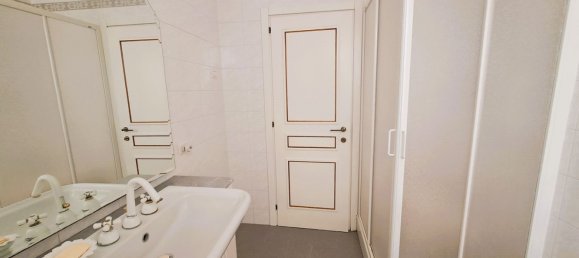 5 rooms Apartment in Siena, Italy No. 106420 33