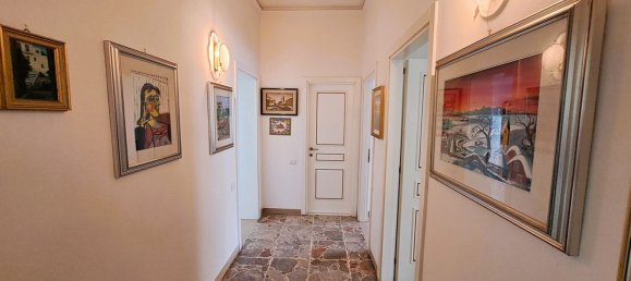 5 rooms Apartment in Siena, Italy No. 106420 17