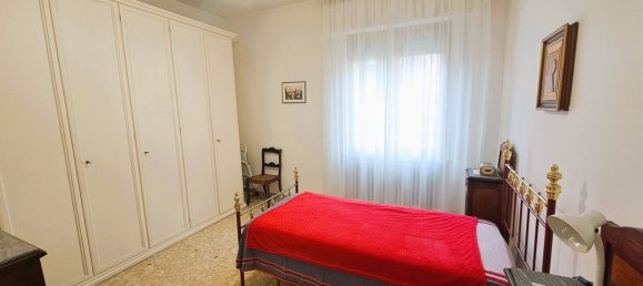 5 rooms Apartment in Siena, Italy No. 106420 31