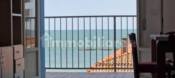 Пентхаус с 2 спальнями в Комаккьо, Италия № 19262 6