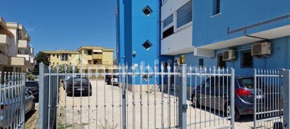 Пентхаус с 2 спальнями в Комаккьо, Италия № 19262 22