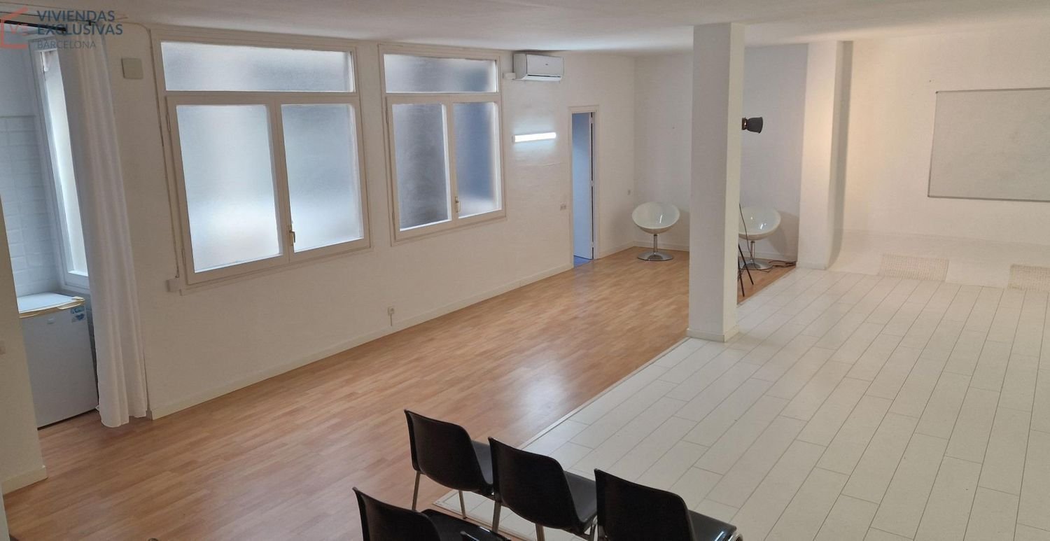 118m² Office in Barcelona, Spain No. 204127