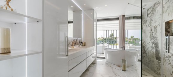 6 bedrooms Villa in Benahavis, Spain No. 4662 15