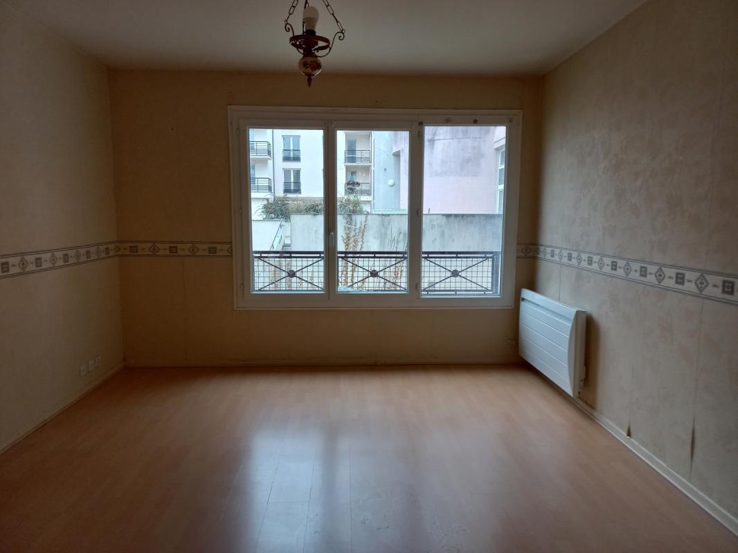 1 chambre Appartement à Épernay, France No. 217739