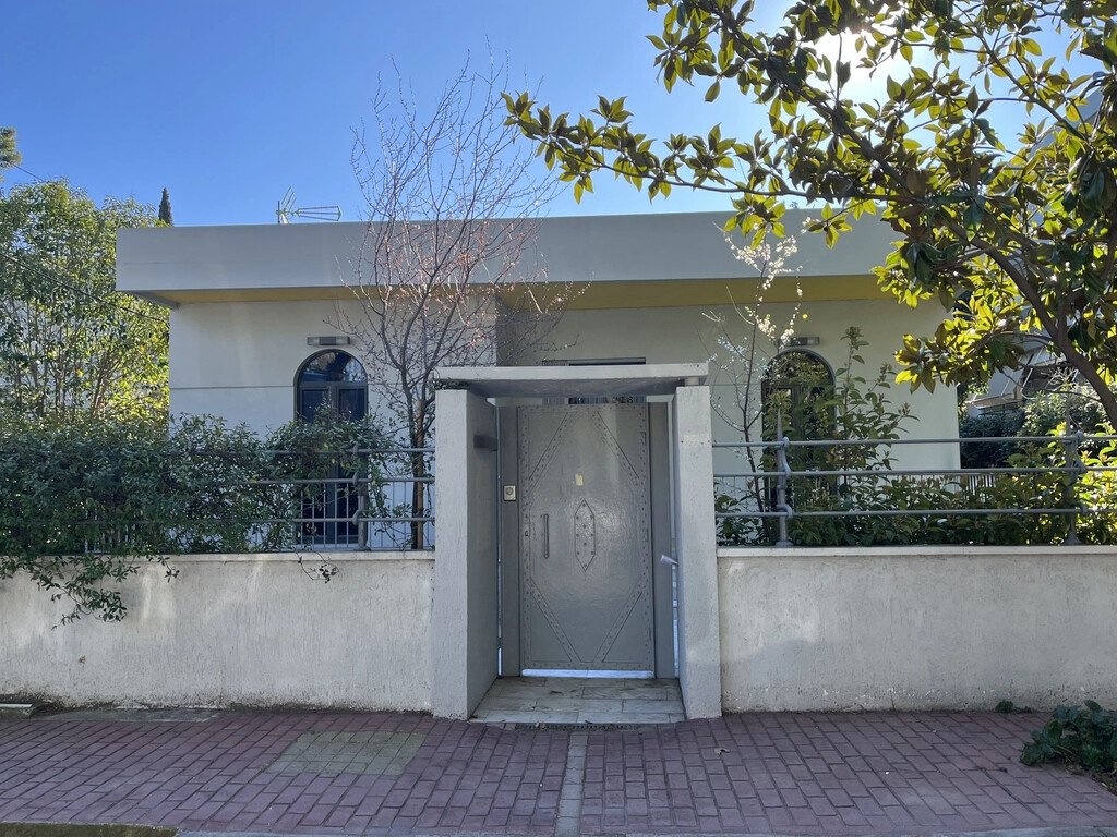 650 m² terreno en venta en Kifisia, North Athens, Attica, Greece № 93390