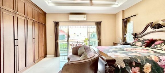 4 bedrooms House in Chiang Mai, Thailand No. 59798 7