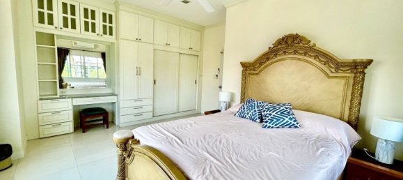 4 bedrooms House in Chiang Mai, Thailand No. 59798 8