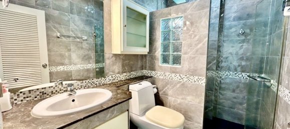 4 bedrooms House in Chiang Mai, Thailand No. 59798 9