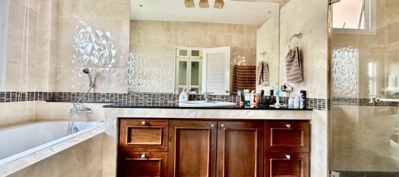 4 bedrooms House in Chiang Mai, Thailand No. 59798 5